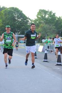 BIB: 2409, 650
                            <button type="button" onclick="openModal(3635626)" class="btn btn-primary btn-sm float-right btn-popup" data-toggle="modal" data-target=".modal-high-quality">
                        <i class="fas fa-shopping-cart"></i> Add to Cart
                    </button>
                                            <button type="button" onclick="isThisMe(3635626, true)" class="btn btn-success btn-sm float-right btn-popup btn-isme hidden" data-toggle="tooltip" data-placement="bottom" title="นี่คือรูปของคุณใช่ไหม คลิกที่นี่เพื่อเอาเข้าอัลบั้ม">
                        <i class="fas fa-plus"></i> Add to album
                    </button>
                    <button type="button" onclick="isThisMe(3635626, false)" class="btn btn-warning btn-sm float-right btn-popup btn-isnotme hidden">
                        <i class="fas fa-ban"></i> Remove from album
                    </button>